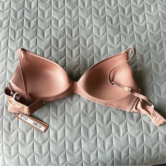 SKIMS Women's Intimates Bra in Light Brown - Picture 2 of 4